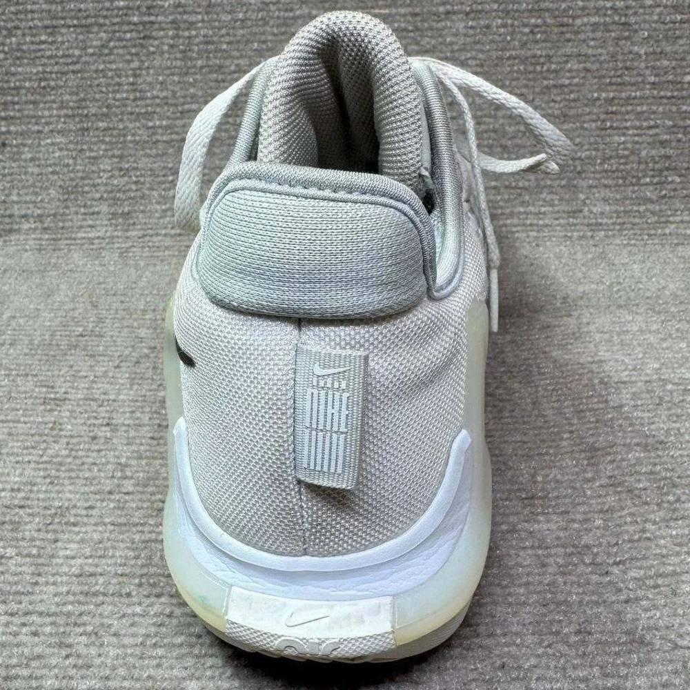 Nike LeBron Witness 6 Sneakers Men 7 White Basketball Athletic Sports CZ4052-102